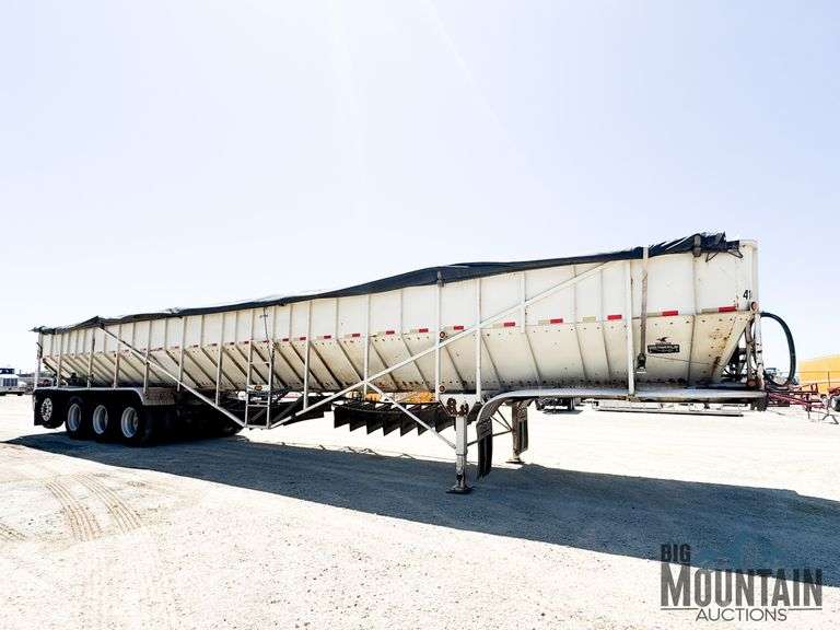 2002 Trinity Self Unloading Quad Axle Commodity Trailer