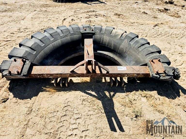 Custom 8' 3 Pt Rubber Tired Scraper