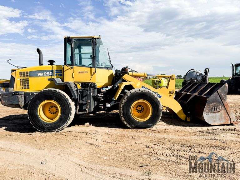 Komatsu WA250 Wheel Loader