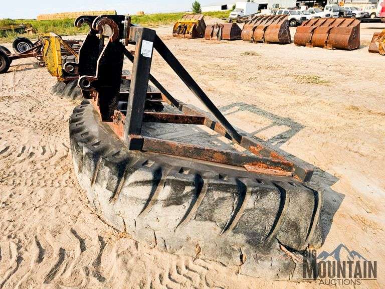 Custom 10' Rubber Tired Scraper