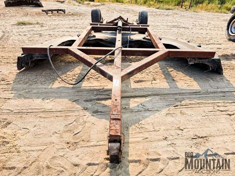 Custom 10' Pull Type Rubber Tired Scraper, Hyd, MISSING HYD HOSE