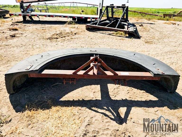 Custom 9' 3 Pt Rubber Tired Scraper