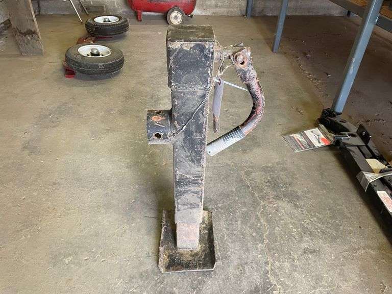 Implement Jack - Booker Auction Company