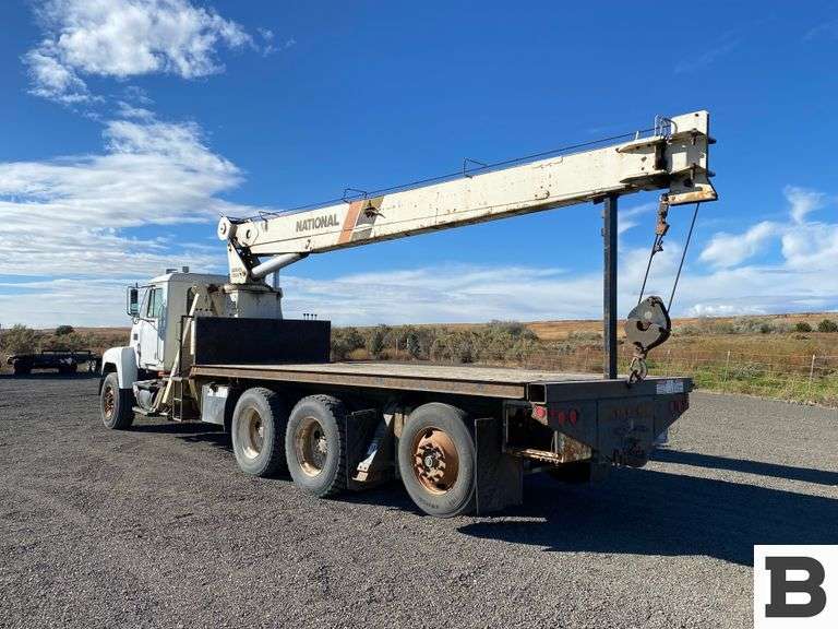 1999 Mack CH613 Crane Truck
