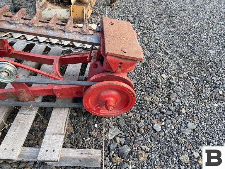 7' International Sickle Mower