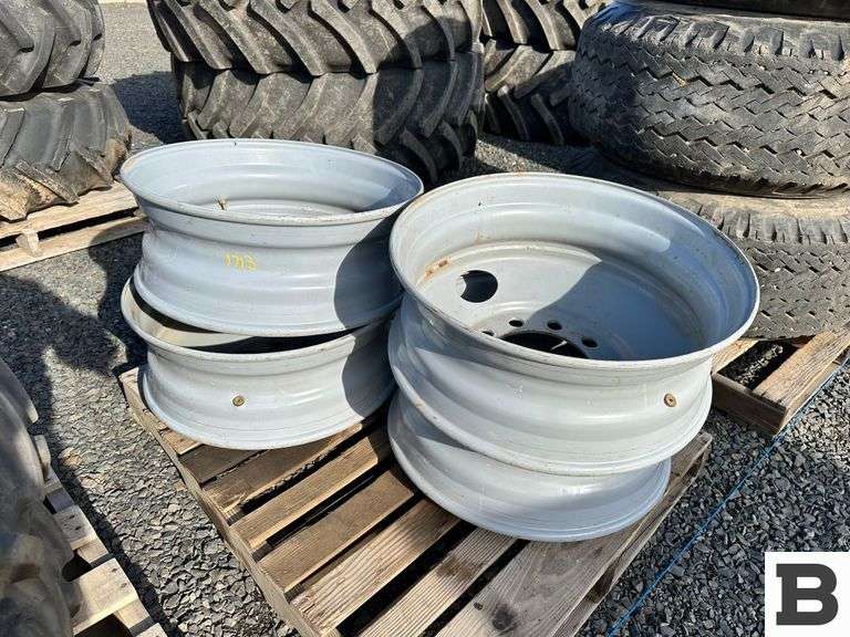 Unused 24.5 Steel Truck Tire Rims - Booker Auction Company