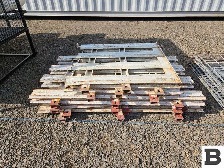 Side Racks Booker Auction Company