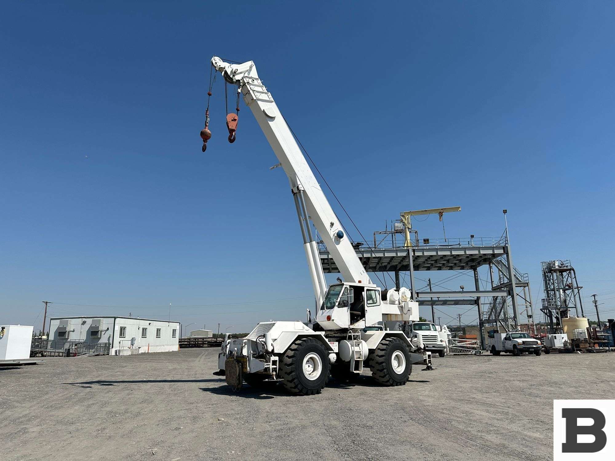 1980 P&H Omega 40 Crane - Booker Auction Company