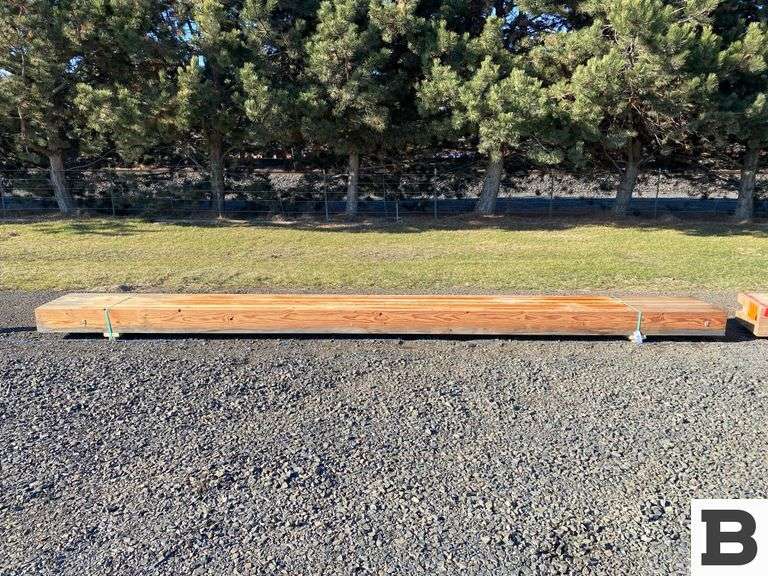 9"x26"x21'1" Glulam Beam