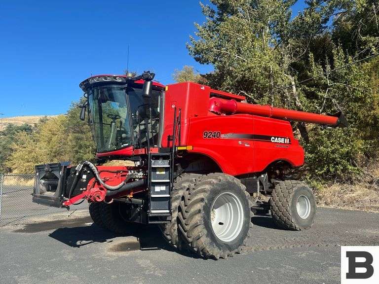 2017 Case IH 9240 Hillside Combine - Colfax, WA