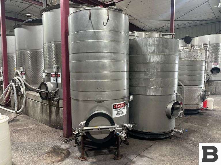 Spokane Metals 600 Gallon Wine Storage Tank