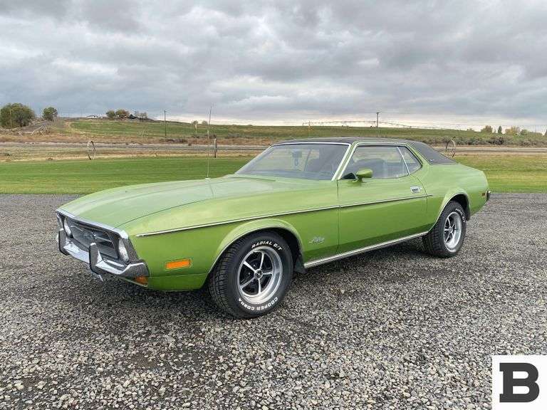 1972 Ford Mustang Grande Hardtop Classic Car