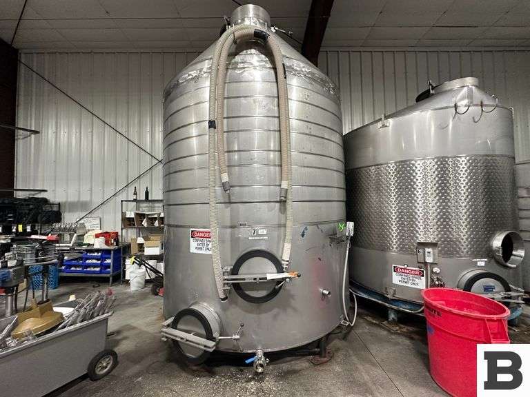 Spokane Metals Products 5,100 Gallon Wine Fermentation Tank