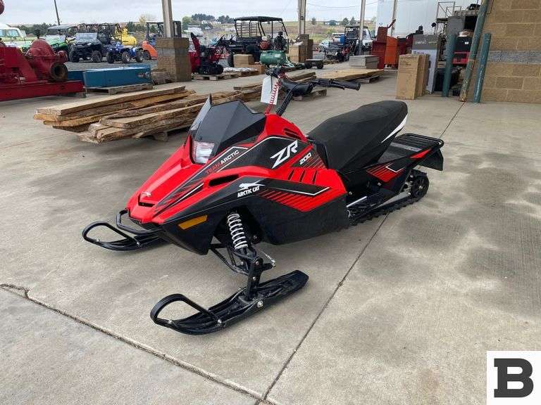 2020 Arctic Cat ZR 200 ES Snowmobile