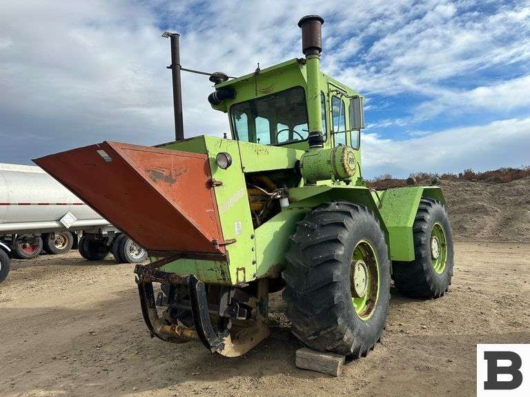 Steiger Cougar Tractor - Caution - Kennewick, WA