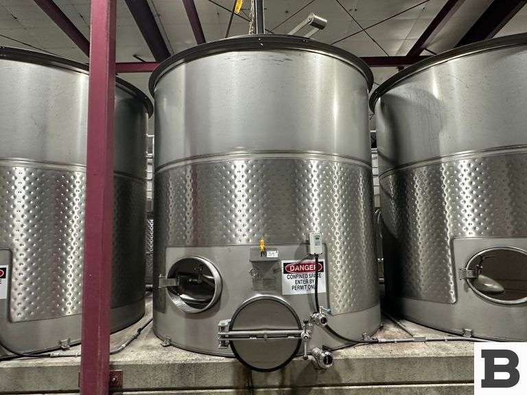 Spokane Industries V90-8-S 2500 Gallon Wine Fermentation Tank