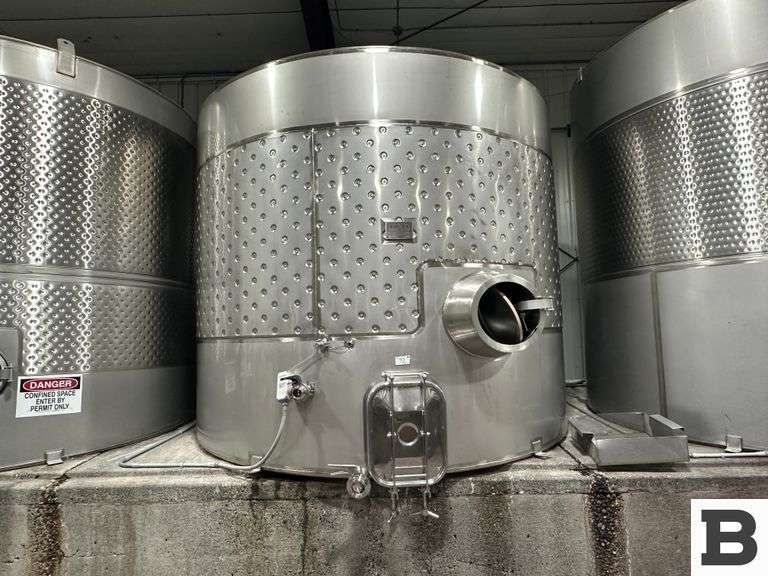2023 Ripley 4200USG 1050 Gallon Wine Tank