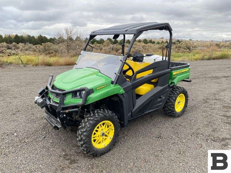 2021 John Deere 590M Gator