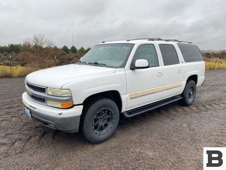 2004 Chevrolet Suburban SUV