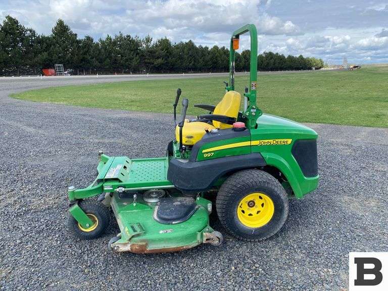 John Deere 997 Z-Trak Lawn Mower - Booker Auction Company