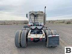 1987 Peterbilt 375 Tractor Truck