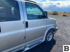 2004 Chevrolet Express 2500 Van