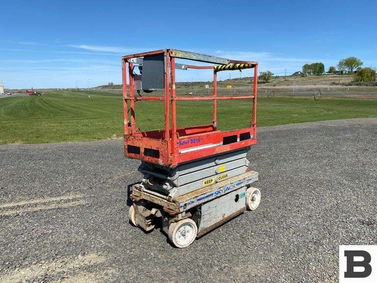 Skyjack SJIII3219 Scissor Lift