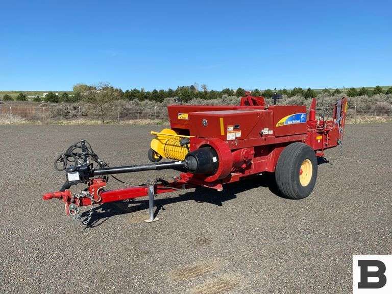 2018 New Holland BC5080 Baler