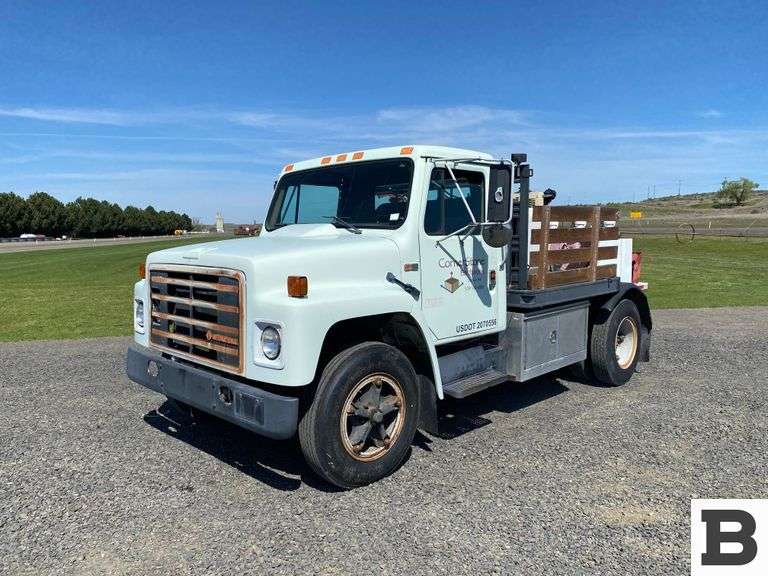 1988 International 1654 Service Truck
