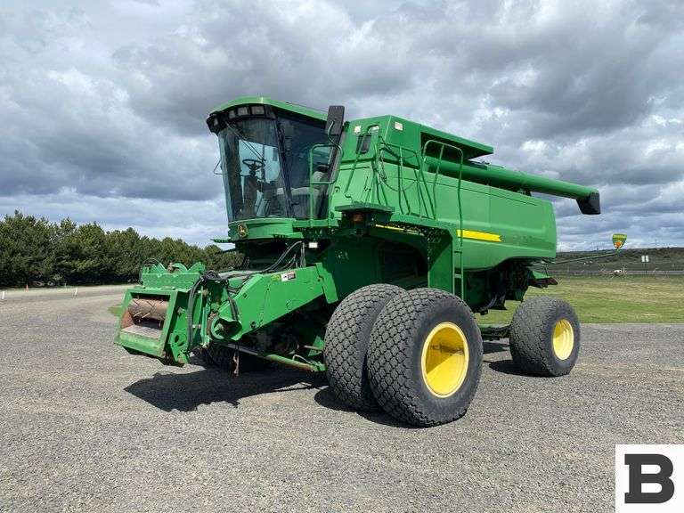2003 John Deere 9750 Hillside Combine
