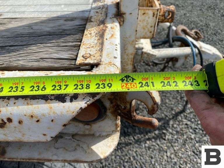 1981 INDEP Flatbed Trailer