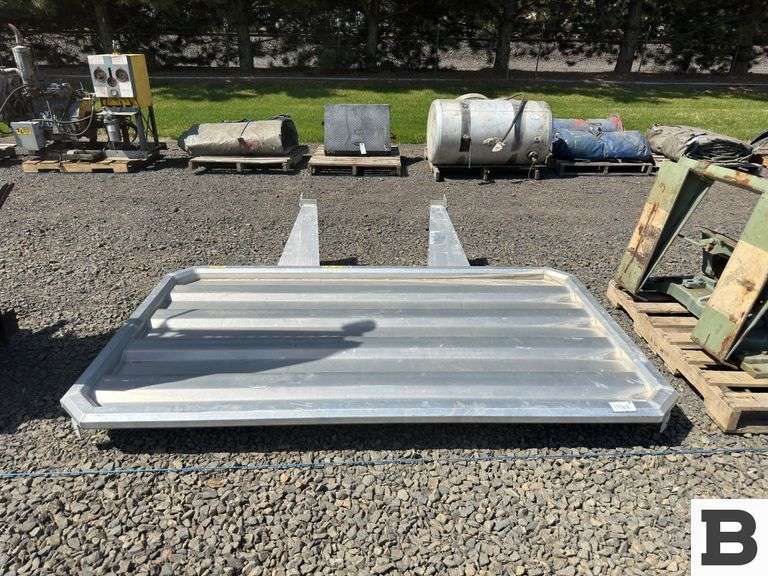 Pro Tech Aluminum Headache Rack - Booker Auction Company
