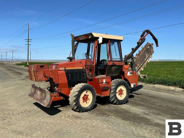 Ditch Witch 7020 Trencher