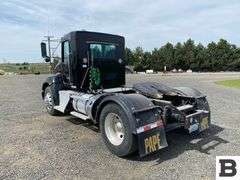 2017 Kenworth T370 Tractor Truck