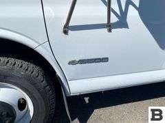 2001 Chevrolet Express 3500 Van
