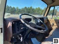 1988 International 1654 Service Truck