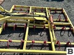 Hydraulic Hay Squeeze Attachment
