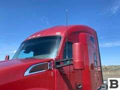 2015 Kenworth T680 Tractor Truck