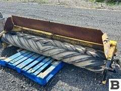 New Holland 700C-NA Conditioner Swather