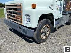 1988 International 1654 Service Truck