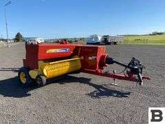 2018 New Holland BC5080 Baler