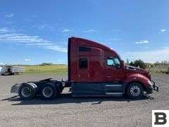 2015 Kenworth T680 Tractor Truck