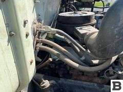 1988 International 1654 Service Truck