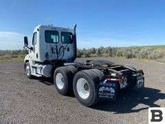 2015 Freightliner Cascadia 125 Tractor Truck
