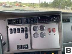 2017 Kenworth T370 Tractor Truck