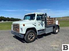1988 International 1654 Service Truck