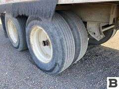 1999 Utility VS2R Van Trailer