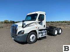 2015 Freightliner Cascadia 125 Tractor Truck