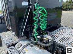 2017 Kenworth T370 Tractor Truck