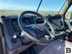 2015 Freightliner Cascadia 125 Tractor Truck